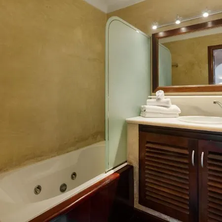 Villa Magnificent Marama In The Midst Of Ibiza's Countryside